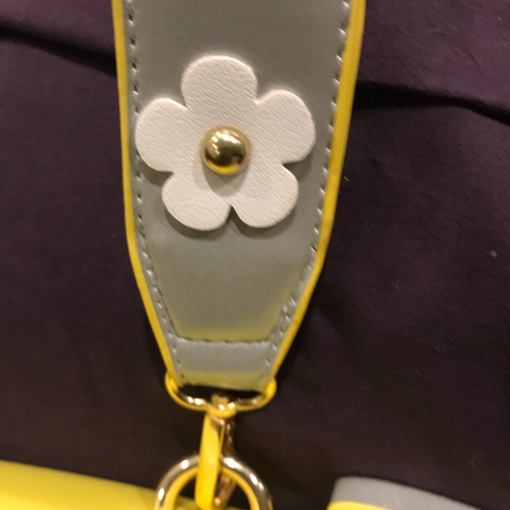 New - Picture 3 of 4